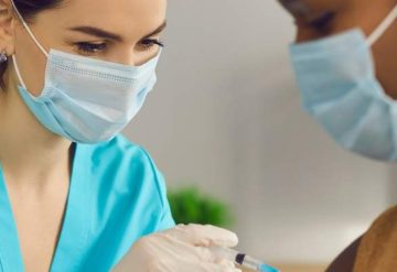 Vaccinatieplicht Kneppelhout advocaten Rotterdam arbeidsrecht bouwen wonen omgeving vaccinatie