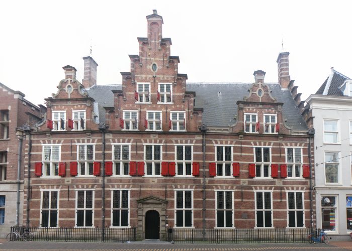 Kneppelhout advocaten - Vastgoedrecht en Omgevingsrecht bij Hoogheemraadschap van Rijnland
